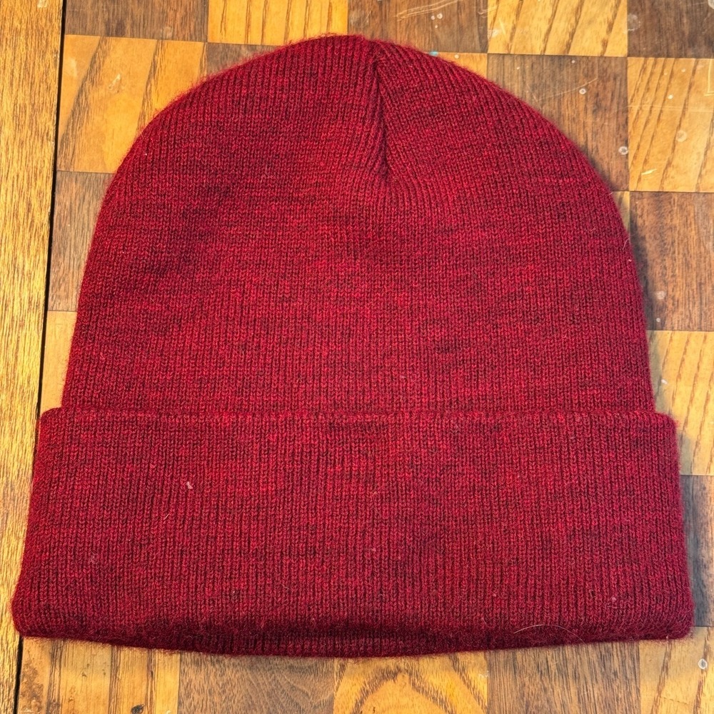 Pendleton Red Knit Cuffed Beanie Logo Patch Unisex One Size - Picture 2 of 4